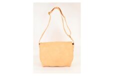【minca】栃木レザーのショルダーバッグ01M 斜め掛け A4サイズ ソフトな手触り/Shoulder bag 01/M/タン(生成)　538【かばん ファッション 人気 おすすめ 】
