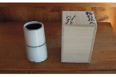 90-4 粉引花入（桐箱入）