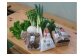 当駅内直売所で販売されている朝採り野菜。素材の味が濃厚です。
