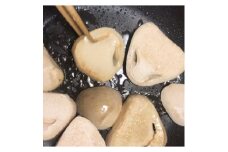 貴重な国産ふくろ茸　袋茸　フクロタケ＜冷凍真空パック＞丸いもの8パック【1247913】