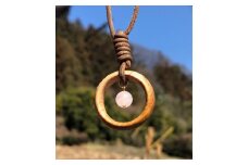 山桜の喜虹ペンダント (太陽)｜ネックレス ペンダント アクセサリー 木工品 ハンドメイド ローズクォーツ 天然石 山桜 甘楽町 [0174]
