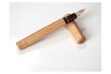 スティロアート軽井沢オリジナル木軸の万年筆「アサマ」山桜＜太字＞【筆記用具 お祝い プレゼント ギフト おすすめ 群馬県 長野原町 北軽井沢】