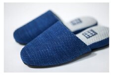 No.410-03 JAPAN BLUE SLIPPER　Lサイズ：浅葱色 ／ スリッパ 藍染 抗菌 防臭 風合い 色合い 勝色 瑠璃色 浅葱色 26cm前後 埼玉県 特産品