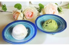 アイス2個セット（バニラ・抹茶） | 埼玉県 草加市 北海道産生クリーム 濃厚バニラアイス 京都宇治産 ハイグレード抹茶アイス 美味しい 夏 涼しい 有名 アイス 濃厚 とろける カフェ こだわり 乳 抹茶 和 ホテル 高級 