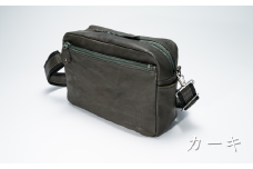【カーキ】 箱型ショルダー ヌメゴート 山羊革 ゴート革 バッグ 革 ショルダーバッグ プレゼント 3色  | 埼玉県 草加市 職人 手作業 上質 ギフト お祝い お洒落 革職人会山羊革 ゴート革 バッグ 革 ショルダーバッグ プレゼント 3色 カーキ オレンジ ブラック 使いやすい 便利 おしゃれ 楽 革バッグ 革製品 女性 男性 シンプル 山羊革 山羊 革 男女兼用 カラー