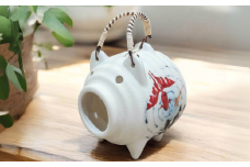 蚊取り豚　金魚柄