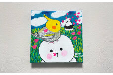 「絵描き文鳥 やま ゆりの」原画「パンちゃんこっち向いて～桜の花びらに夢中なの」