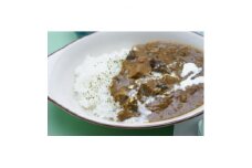 牛たん・小松菜入り牛すじカレー　約500g×1パック【1407023】