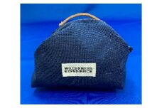 A006-25 WILDERNESS EXPERIENCE(ｳｨﾙﾀﾞﾈｽｴｸｽﾍﾟﾘｴﾝｽ)　Walnut PouchⅡ(ｳｫﾙﾅｯﾄﾎﾟｰﾁ2)　ネイビー