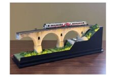 S001-25【Nゲージ】展示車両＋橋梁ジオラマセット　釜石線（宮守川橋梁）