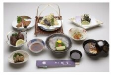 050-001　料亭糀家なまずづくしフルコース（２名様分）