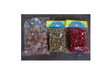 梅の里越生町特産 梅干1000g、カリカリ小梅(赤)450g (白)450gセット埼玉県 越生町【1424327】
