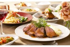 [№5904-0294]スペシャル ローストビーフ 2人前 牛肉 機内食  【 お肉 牛 肉 ヒレ 惣菜 おかず メインディッシュ 】