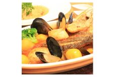 「贅沢魚介のブイヤベース」お食事券(パッソノヴィータ)【1005158】