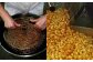 素焼き・乾燥した後、もう一度遠火で温めてから味付けしています。