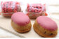 北海道産バターと千葉県産卵を使用したいちごケーキをいちごチョコレートでコーティング。