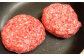 原料は、和牛とパン粉・塩・胡椒のみ。高梨牧場のかずさ和牛だからこそシンプルな素材で。牛肉の旨味をそのまま凝縮しています。