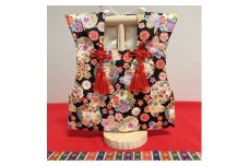 【3.黒色系（桜・牡丹・紅葉）】【選べる8色】ベビーお祝い着(被布)
