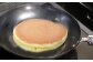 20cmサイズは軽量で扱いやすく、パンケーキもキレイに焼き上がります。