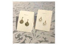 革で作るBelpassoのイヤリング・ピアス（ピアス ブルー） アクセサリー 革 イヤリング ピアス ハンドメイド ファッション 手作り おしゃれ 両耳用 雑貨 レザー 女性 ピンク レッド ブルー グリーン ホワイト 東京 新宿 神楽坂 0043-004-S05-9