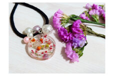 新宿フラワークラフト体験工房 レジンアクセサリー作り フラワークラフト レジンアクセサリー 体験 レジン アクセサリー 手作り お花 ホログラム パーツ ピアス イヤリング キーホルダー ペンダント アレルギー対応 ステンレス 東京 新宿 0146-012-S07