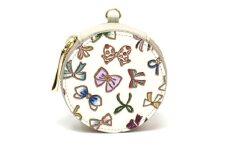 【文庫屋大関】マカロンポーチ プチリボン【皮革工芸品】 ポーチ ミニポーチ 小物入れ アクセサリー入れ イヤホン入れ 収納 保管ケース 手のひらサイズ  本革 革 皮革 工芸品 工芸 雑貨 ギフト プレゼント 日本製 東京 [№5619-2243]