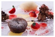 ～目黒区でフレンチを～ レストランヒロミチ　ランチ・ディナー共通ワイン5種付きペアお食事券【目黒Cコース】