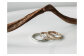 木目のようなテクスチャの結婚指輪
