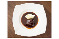 【DEGUSTATION】フレンチレストランが作る「和牛頬肉の赤ワイン煮」セット【レトルト パウチ 冷凍 自宅用 フレンチ 人気 和牛 頬肉 本格的 ギフト おかず 贅沢 プレゼント 贈り物 】