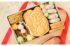 招いてにゃんこクッキー缶 [小角缶]（世田谷みやげ）スイーツ 洋菓子 焼菓子 クッキー お土産 クッキー缶 缶入り ご褒美 贈り物 ギフト かわいい プレゼント 猫