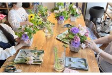 [kanon]季節の花で作るフラワーアレンジメント体験チケット