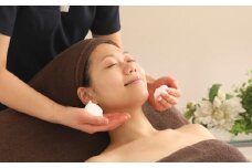 [アユアラングレース]【平日限定】男女可！表参道の一軒家サロンでリラクゼーションマッサージ（ボディorフェイシャル）60分1回