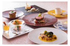 横浜ベイホテル東急 フランス料理「クイーン・アリス」ディナーペアご招待券（ウェルカムドリンク付）｜人気 高級 ディナー体験｜神奈川県 横浜市