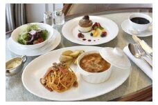 ホテルニューグランド 元祖料理満喫ツインルーム ペア宿泊券（1泊2食付・ルームサービスディナー）｜人気 老舗 歴史 贅沢ステイ｜神奈川県 横浜市
