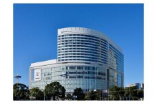ニューオータニイン横浜プレミアム　ペア宿泊プラン　海側コーナーデラックスツインルーム朝夕食付き（下町ディナー）