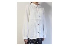 北鎌倉のアトリエよりお届け フレンチリネンのピンタックブラウス【カラー：白】