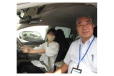 教習 ペーパードライバー 2時間分 チケット 自動車学校 自動車免許 免許 どらいばー Driverドライビング ドライビングスクール 講習 車 運転 仕事 送迎 高齢者 車庫 ドライバー 株式会社 さくら自動車学校 神奈川 湘南 藤沢 湘南台