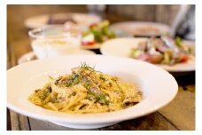 ランチ コース お食事券 藤沢 ワイン食堂 Ciaovino 1名様分 人気店 人気 関東 首都圏 神奈川 湘南 ランチコース レストラン イタリアン お昼 お食事カード グルメ券 利用券 商品券 補助券 ギフト券 券 ギフト プレゼント チケット お食事 料理 昼食 旅行 観光 旅行 トラベル ワイン