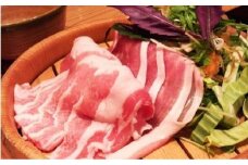 箱根山麓豚ロースしゃぶしゃぶ【豚しゃぶしゃぶ肉 豚肉 箱根山麓豚 ジューシーな豚肉 こだわりの逸品 おいしい豚肉 お得な700g お土産に最適 家族も喜ぶ 嬉しいときに ご褒美タイムに 神奈川県 小田原市 】