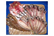 超特ひもの満腹つめあわせ　S90【干物 干物セット 惣菜 魚 ひもの こだわりの干物 干物詰め合わせセット 満腹干物詰め合わせ 大あじ、小あじ  金目鯛大 、大かます 神奈川県 小田原市 】