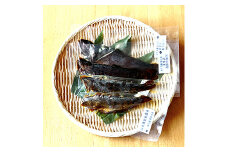 【白米・ビールのお供に！】南足柄市の川魚の燻製・甘露煮Aセット【ギフト プレゼント 贈り物 お返し おいしい まとめ買い ヤマメ ニジマス 山女魚 虹鱒 神奈川県 南足柄市 】