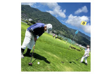 川と山。自然の中でゆったりと愉しむ パークゴルフ 1日利用券 2枚セット【ゴルフ スポーツ 利用券 運動 ギフト プレゼント 18ホール お友達同士 家族 神奈川県 南足柄市 】
