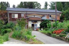 12-07A農家民宿「UNEHAUS」どぶろく飲み放題付きペア宿泊券
