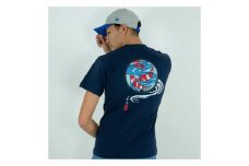 小千谷市マンホールTシャツ（紺） 【Sサイズ】 錦鯉バックプリント TAK JAPAN 【0037-0004SV01-01】