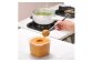 お味噌に差して、くるっと回すとお味噌をカンタンに計量できます。
大きい玉は大さじ２、小さい玉は大さじ１が計量できます。