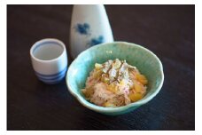 濃厚！カニみそも入った「数の子入りズワイガニの塩辛」