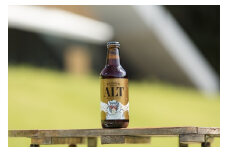 銘酒八海山の「ライディーンビールアルト」330ml×12本