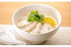 みどりふぁーむの有機肥料栽培コシヒカリ１００％の米麺