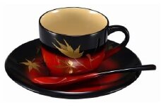 輪島塗　コーヒーカップ（曙紅葉蒔絵）