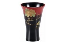 輪島塗　ぐいのみ（曙蒔絵、菊水）